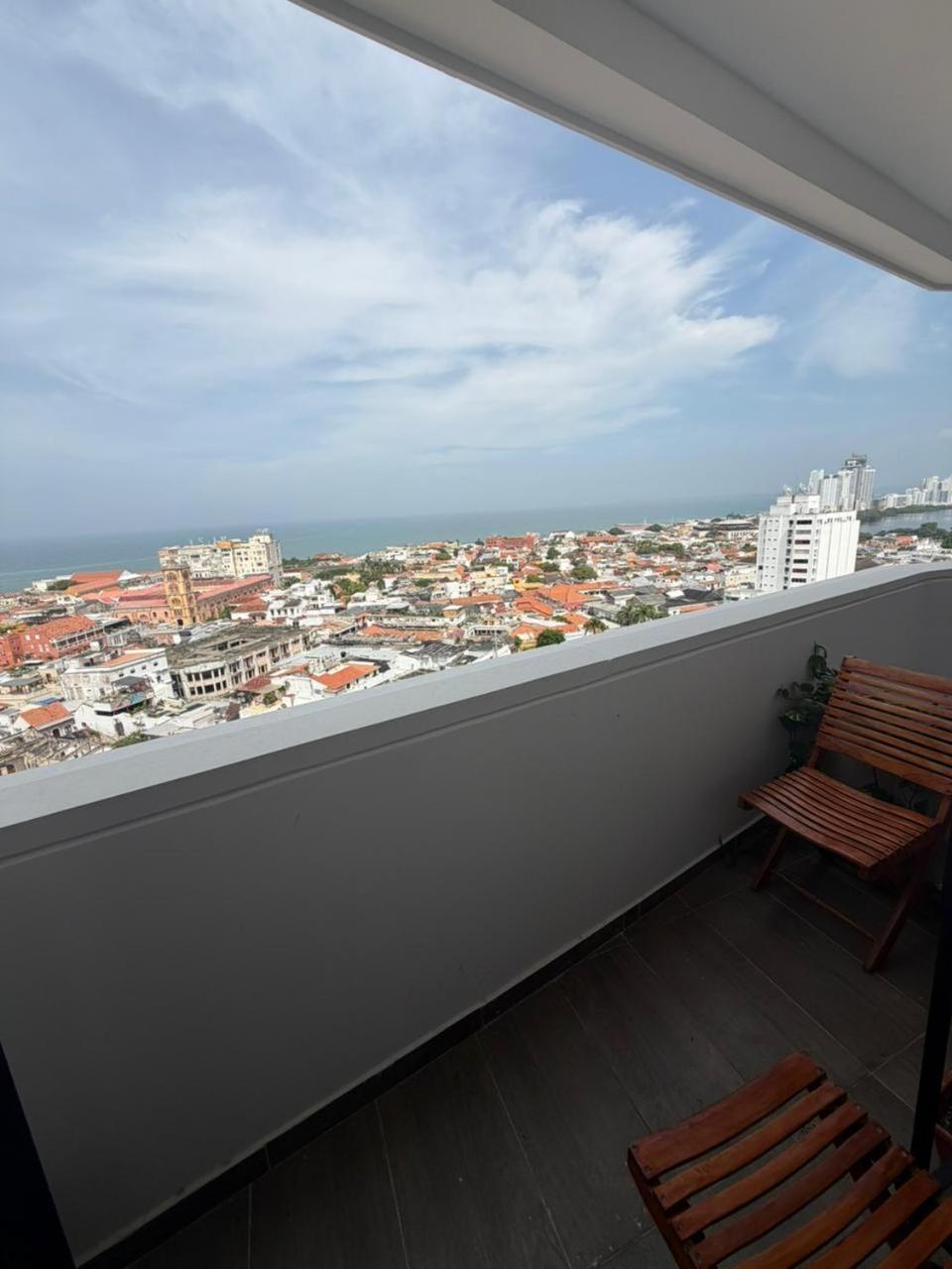 Del Mar View Apartment